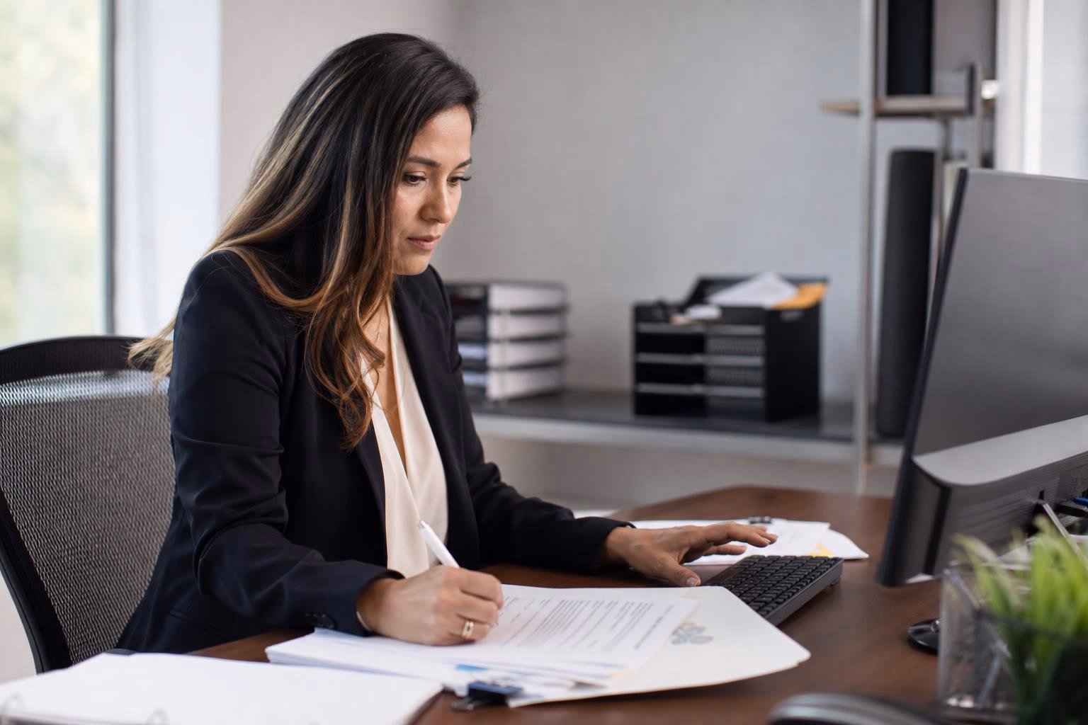 USCIS Form Autofill: 2026 Guide to Tools, Workflow, Risks